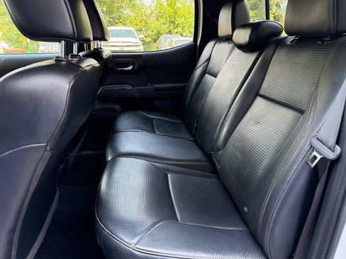 Used 2018 Toyota Tacoma TRD Pro AWD/4WD image 18