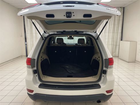 Used 2014 Jeep Grand Cherokee Laredo w/ Quick Order Package 23E image 19