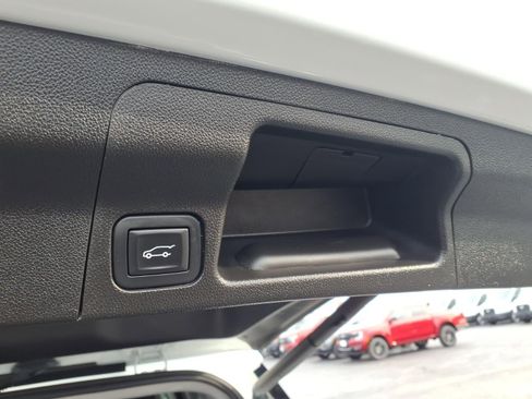 Used 2019 GMC Acadia SLT image 26