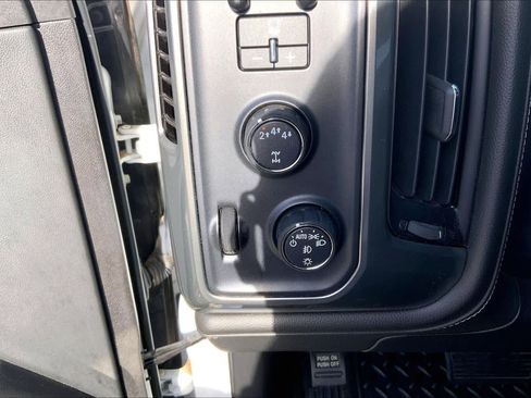 Used 2018 Chevrolet Silverado 2500 LTZ w/ Duramax Plus Package image 32