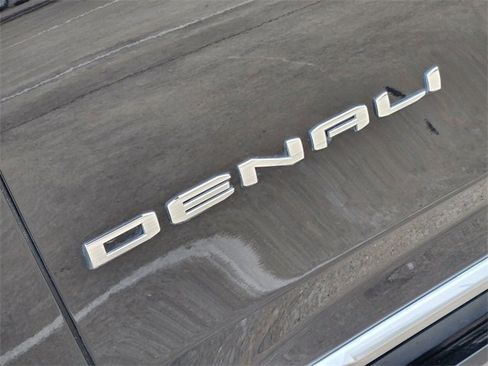 Used 2023 GMC Yukon Denali w/ LPO, Floor Liner Package image 12