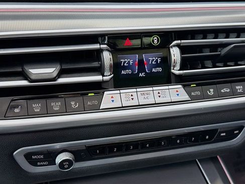 Used 2021 BMW X5 xDrive40i w/ M Sport Package image 16