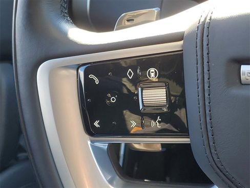 Used 2024 Land Rover Range Rover Autobiography image 16