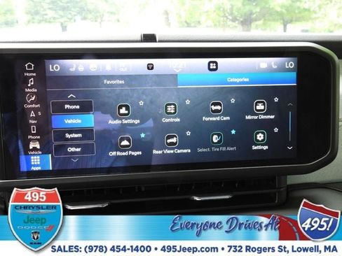 Used 2024 Jeep Wrangler Sahara w/ Technology Group image 30