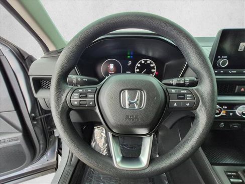 Used 2024 Honda CR-V LX image 28
