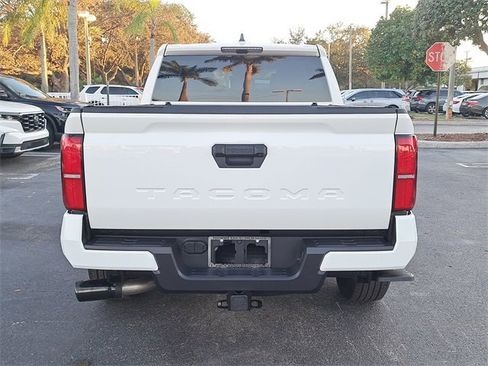 Used 2025 Toyota Tacoma TRD Sport image 5