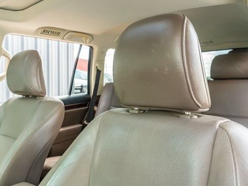 Used 2016 Lexus GX 460 w/ Premium Package AWD/4WD image 20