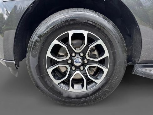 Used 2024 Ford Expedition XLT AWD/4WD image 27