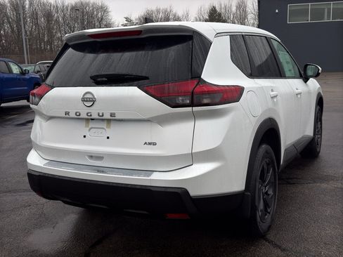 New 2026 Nissan Rogue SV w/ Cold Weather Package AWD/4WD image 5