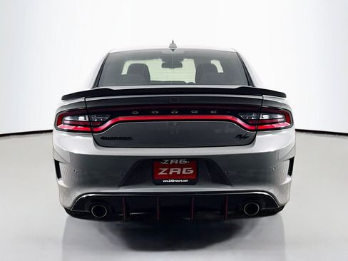 Used 2019 Dodge Charger R/T w/ Blacktop Package RWD image 4
