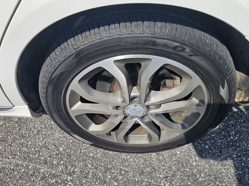 Used 2017 Mercedes-Benz C 300 4MATIC Sedan image 7