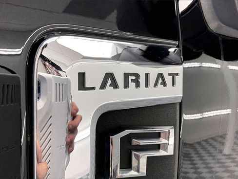 Used 2021 Ford F250 Lariat w/ Lariat Ultimate Package image 8