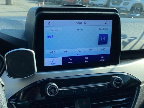 Used 2020 Ford Escape SE image 16