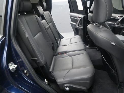 Used 2023 Lexus GX 460 Premium w/ Premium Package AWD/4WD image 16