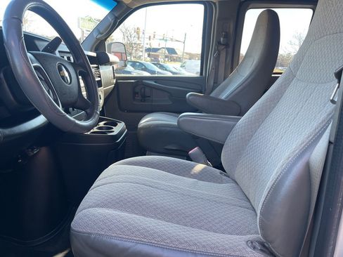 Used 2011 Chevrolet Express 3500 LT w/ LT Preferred Equipment Group image 12