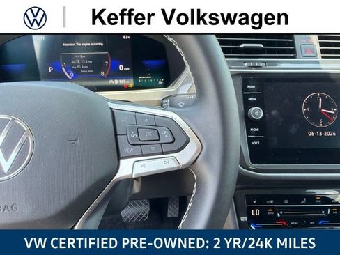 Certified 2023 Volkswagen Tiguan SE FWD image 21