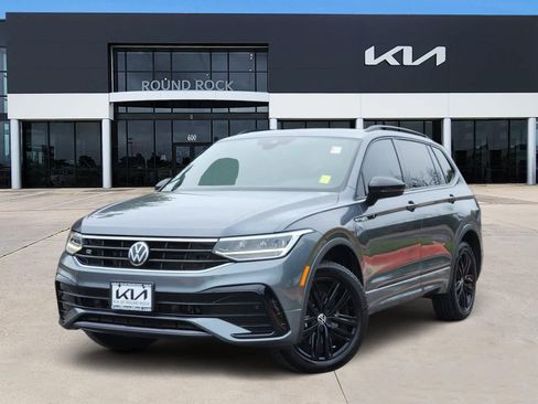 Used 2022 Volkswagen Tiguan SE R-Line FWD image 1