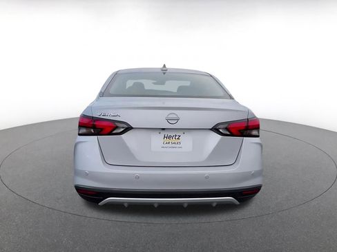 Used 2025 Nissan Versa SV image 12