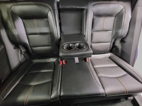 Used 2023 Chevrolet Equinox Premier image 23