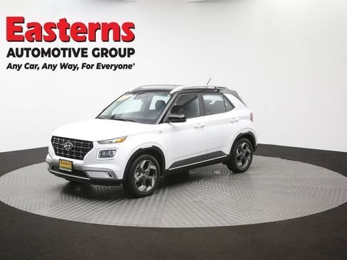 Used 2025 Hyundai Venue Limited FWD image 55