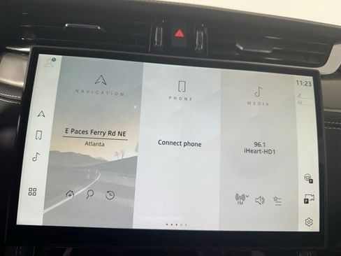 Used 2025 Jaguar F-PACE R-Dynamic S image 17