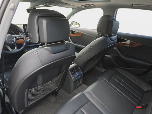 Used 2023 Audi A4 2.0T Premium w/ Convenience Package image 13