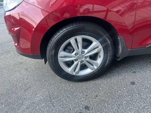 Used 2012 Hyundai Tucson GLS FWD image 4