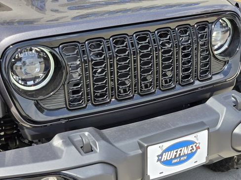 Used 2025 Jeep Wrangler Unlimited Sport S 4xe AWD/4WD image 11