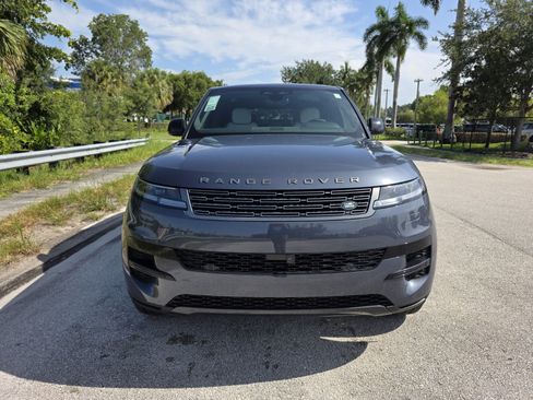 Used 2026 Land Rover Range Rover Sport SE AWD/4WD image 8
