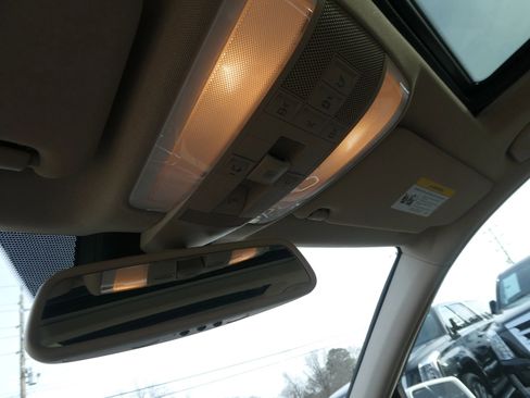 Used 2014 Mercedes-Benz C 250 Sedan image 24