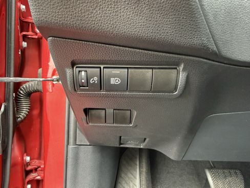 Certified 2025 Toyota Corolla Cross XLE AWD/4WD image 23