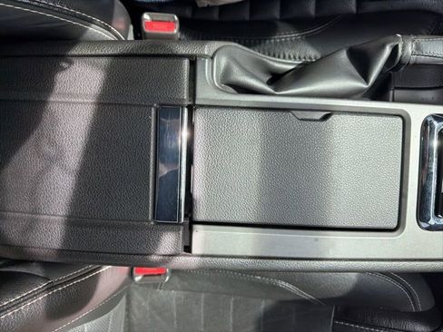 Used 2010 Ford Mustang Premium image 23