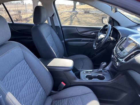 Used 2019 Chevrolet Equinox LT w/ Lights and Bright Package image 32