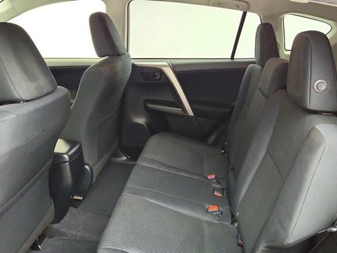 Used 2016 Toyota RAV4 LE FWD image 19