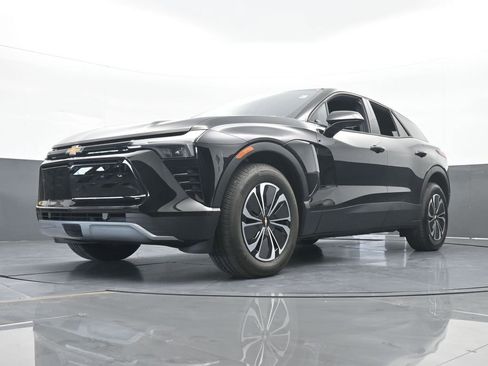 Used 2025 Chevrolet Blazer EV LT image 62