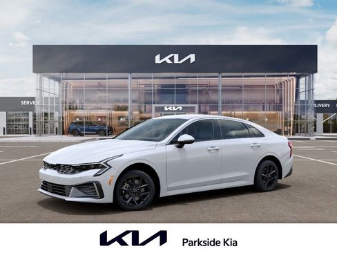 New 2026 Kia K5 LXS FWD image 3