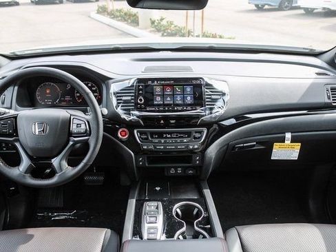 New 2026 Honda Ridgeline Black Edition image 16
