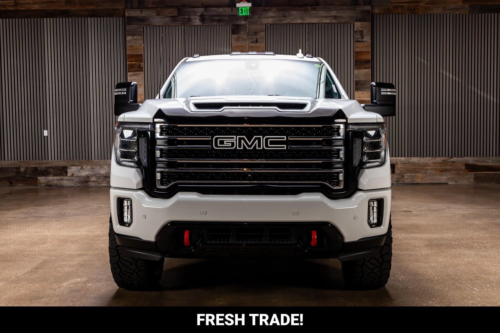 Used 2021 GMC Sierra 2500 AT4 w/ AT4 Premium Plus Package AWD/4WD image 4