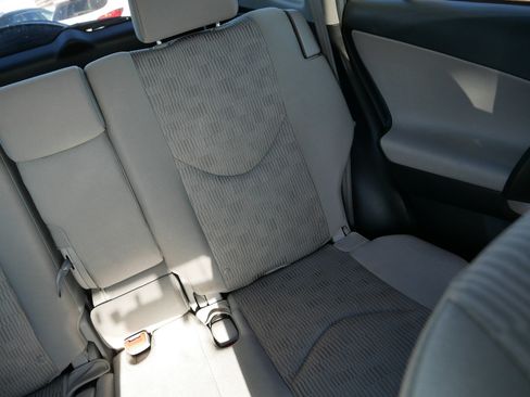 Used 2012 Toyota RAV4 4WD w/ Value Pkg image 14