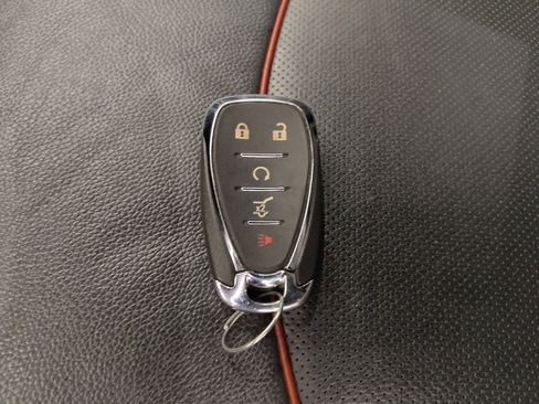 Used 2024 Chevrolet Equinox RS w/ RS Leather Package FWD image 32