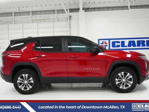 New 2026 Chevrolet Equinox LT w/ Convenience Package II image 4