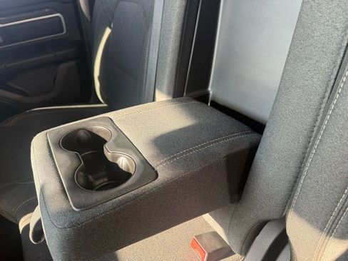 Used 2019 RAM 1500 Big Horn image 32