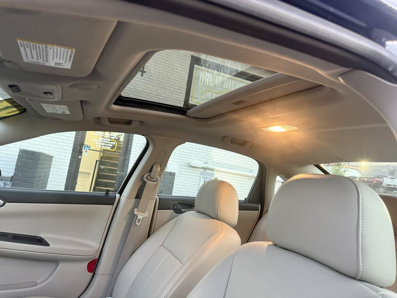 Used 2008 Chevrolet Impala LT w/ Luxury Edition Package FWD image 15