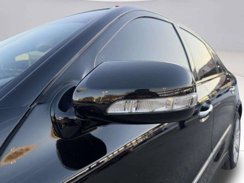 Used 2008 Mercedes-Benz E 350 4MATIC Sedan image 11