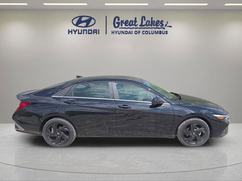 New 2026 Hyundai Elantra SEL Sport Premium w/ Cargo Package FWD image 4