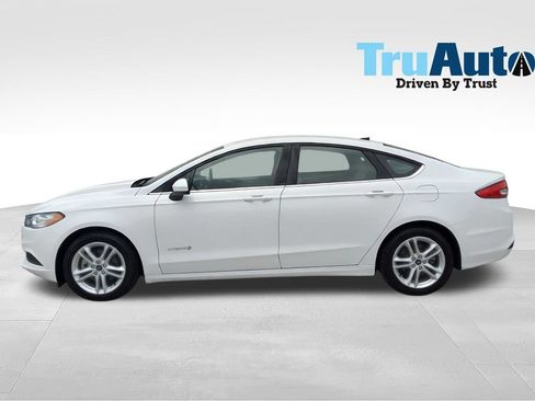 Used 2018 Ford Fusion S FWD image 4