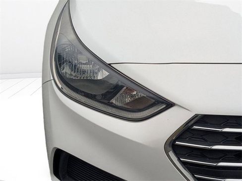 Used 2020 Hyundai Accent SE image 9