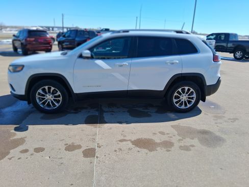 Used 2021 Jeep Cherokee Latitude Lux AWD/4WD image 6