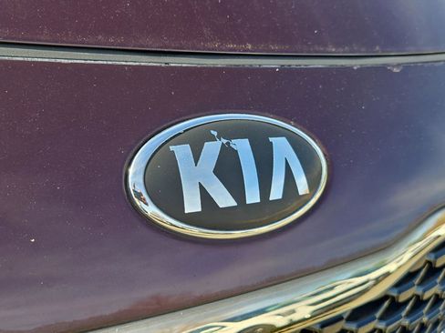 Used 2016 Kia Optima LX w/ LX Convenience Package image 4