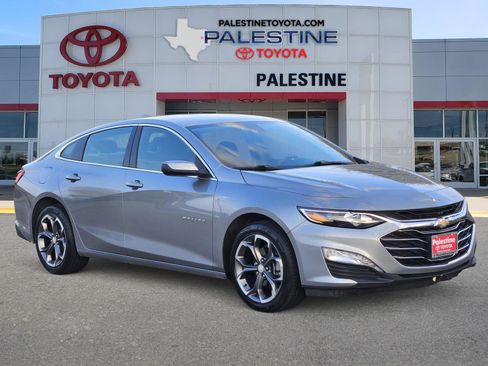 Used 2024 Chevrolet Malibu LT image 1